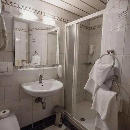 Mc Szálloda 3*