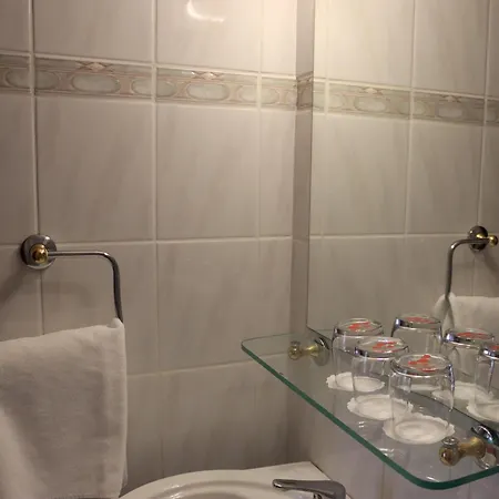 Hotel Mc 3*